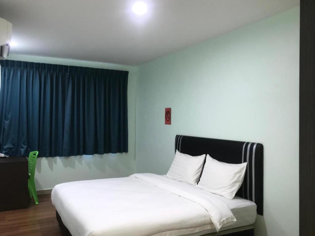 Salim Room Сибу Екстериор снимка