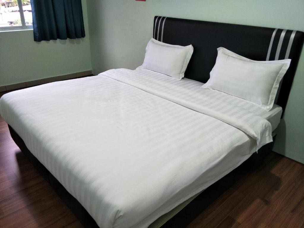 Salim Room Сибу Екстериор снимка