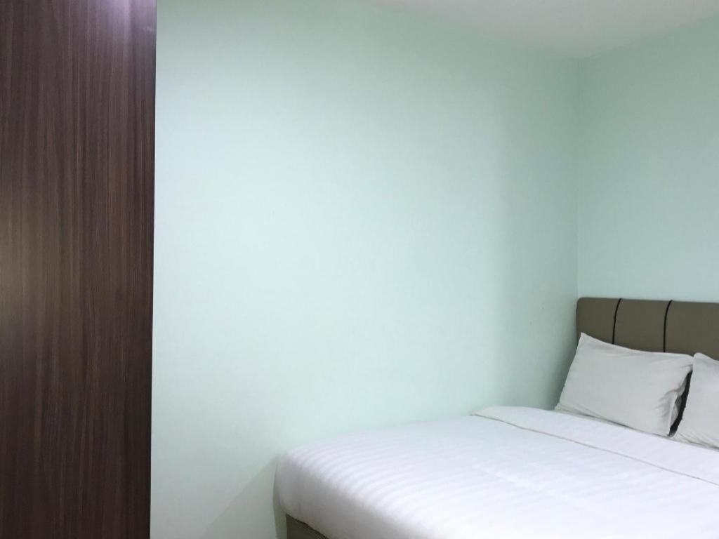 Salim Room Сибу Екстериор снимка